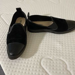 Karl Lagerfeld Black Loafer Size 7.5
